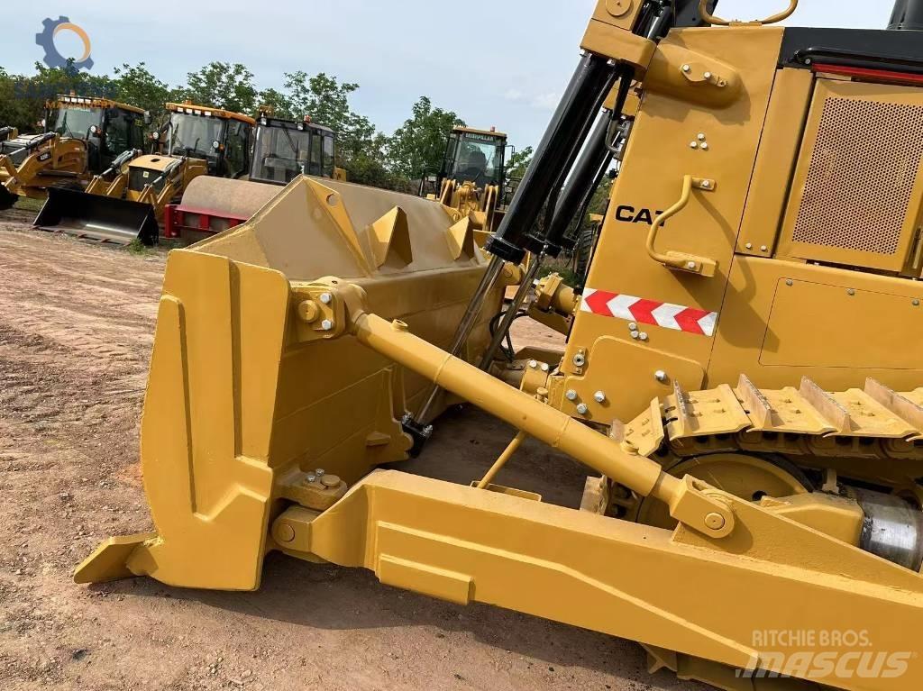 CAT D 8 R Pásové dozery