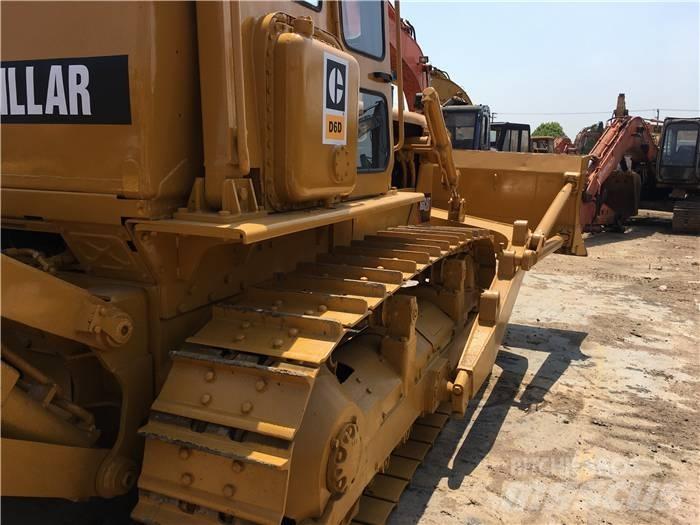 CAT D 6 D Pásové dozery