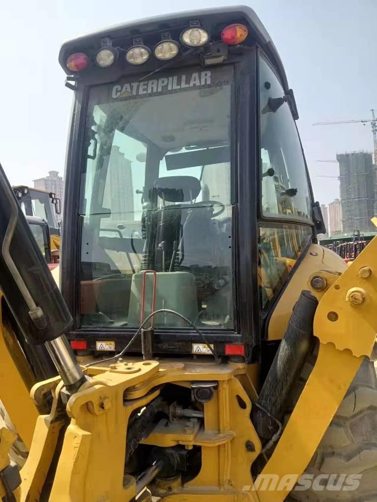 CAT 430F Rýpadlo-nakladače