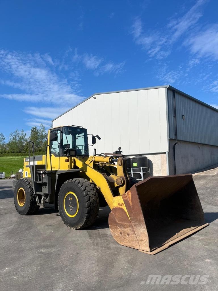 Komatsu WA 350-3 Kolové nakladače