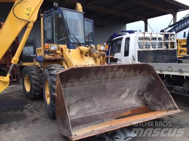 Komatsu WA150-1 Kolové nakladače
