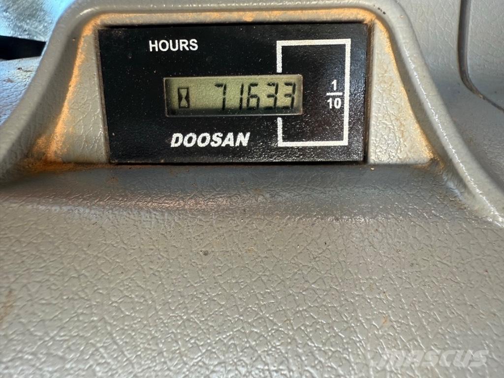Doosan DX 380 LC Pásová rýpadla