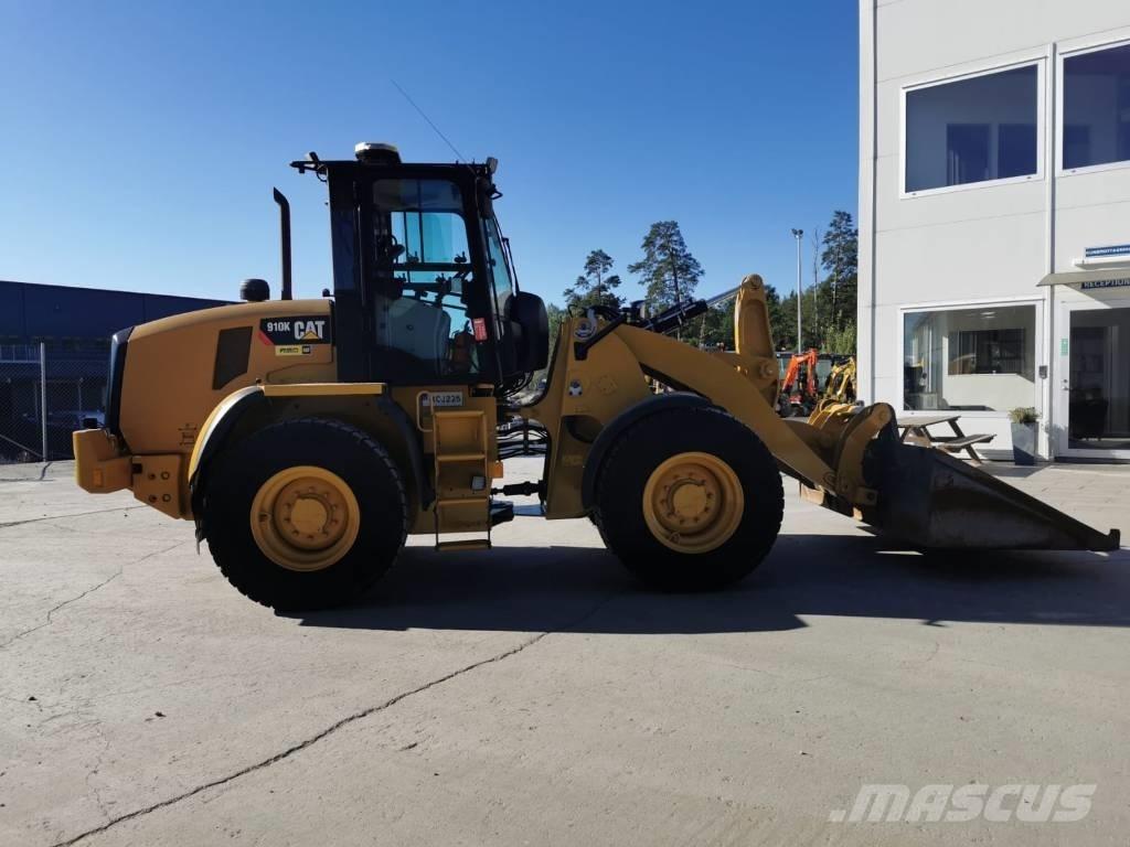 CAT 910 K Kolové nakladače
