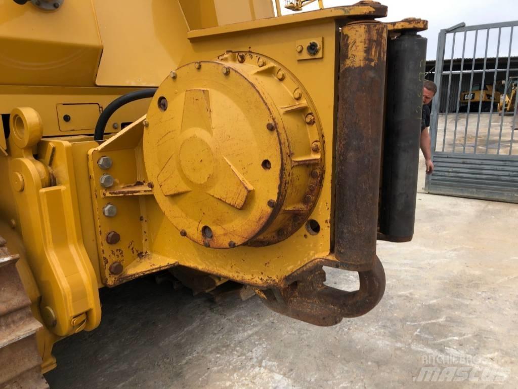 CAT D7E Navijáky
