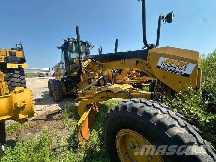 CAT 140 M 2 Grejdry