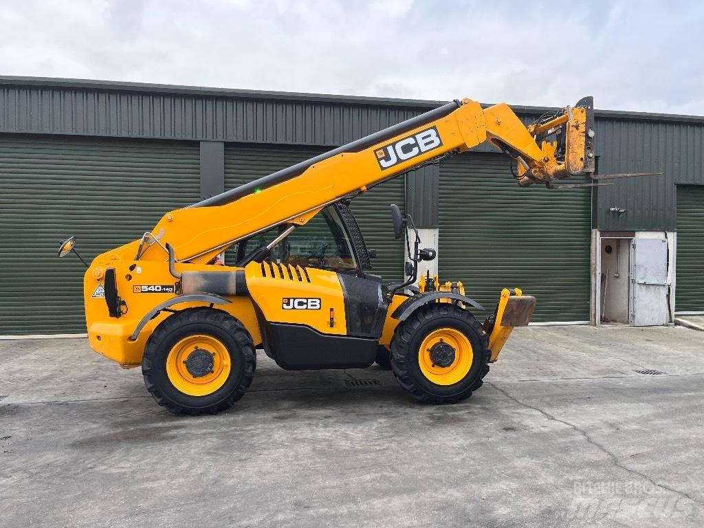 JCB 540-140 Teleskopické manipulátory