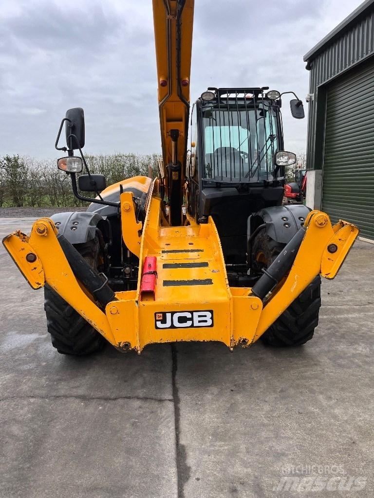 JCB 540-140 Teleskopické manipulátory