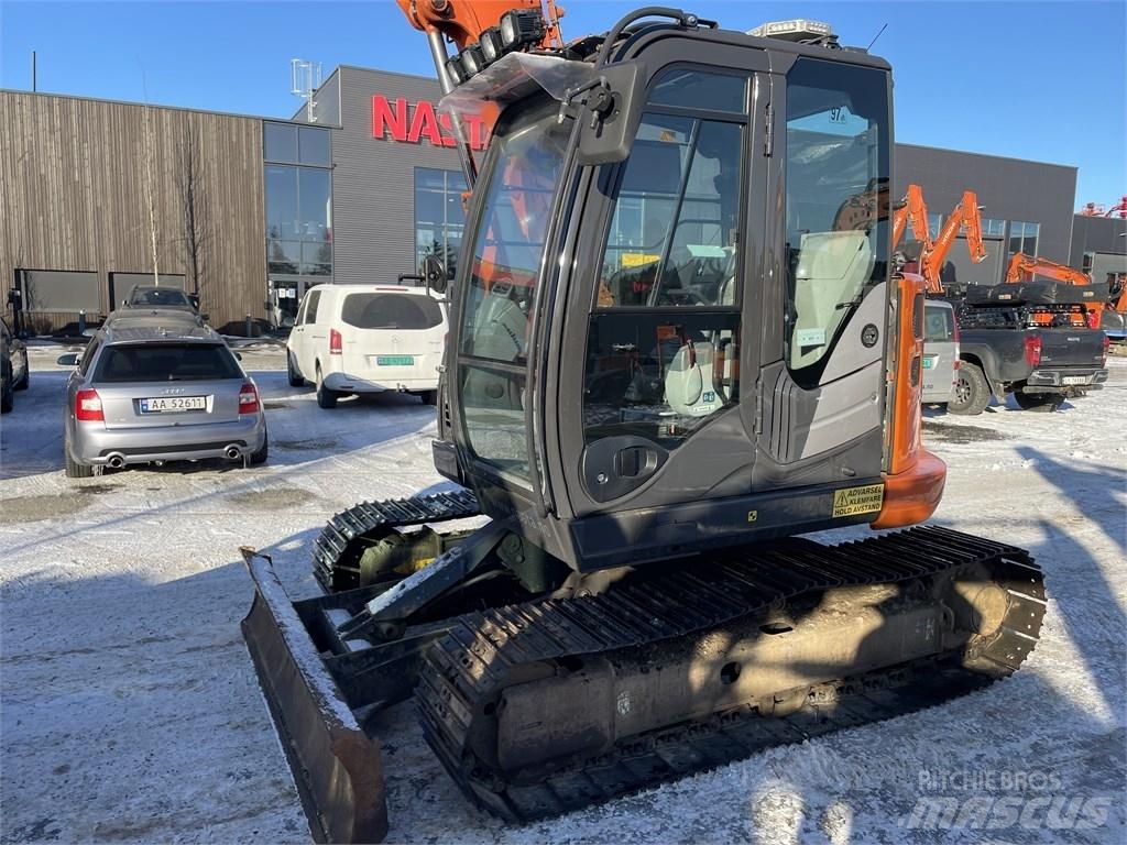 Hitachi ZX 85 US-5 A Midi rýpadla 7t - 12t
