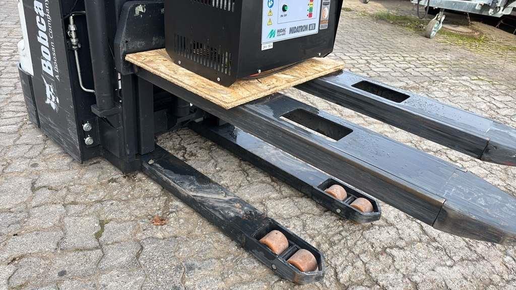 Doosan BSL16N Ručně vedené vysokozdvižné vozíky