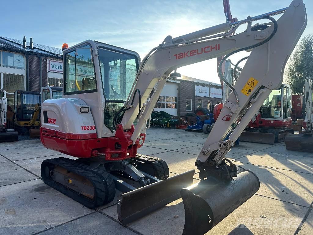 Takeuchi TB 230 Mini rýpadla < 7t