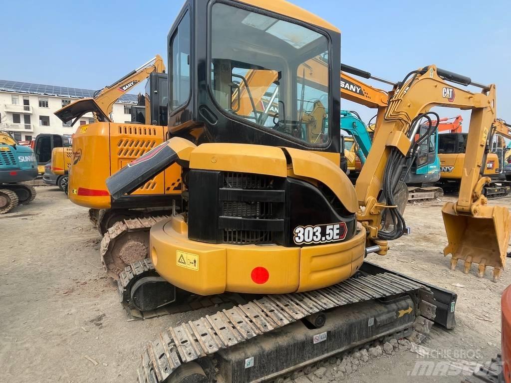 CAT 303.5 Mini rýpadla < 7t