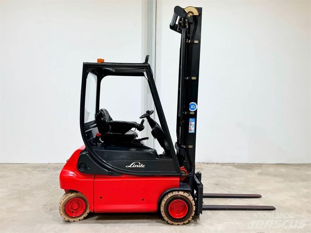 Linde E18P 02 Akumulátorové vozíky
