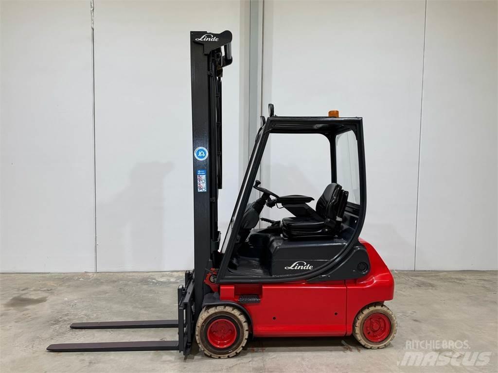 Linde E18P 02 Akumulátorové vozíky