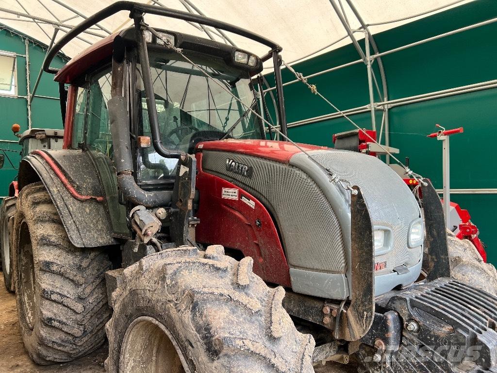 Valtra N 121 Lesní traktory