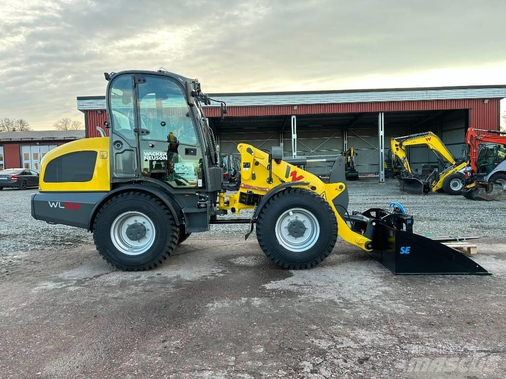 Wacker Neuson WL52 Kolové nakladače