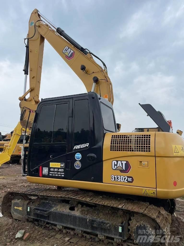 CAT 313D2GC Midi rýpadla 7t - 12t