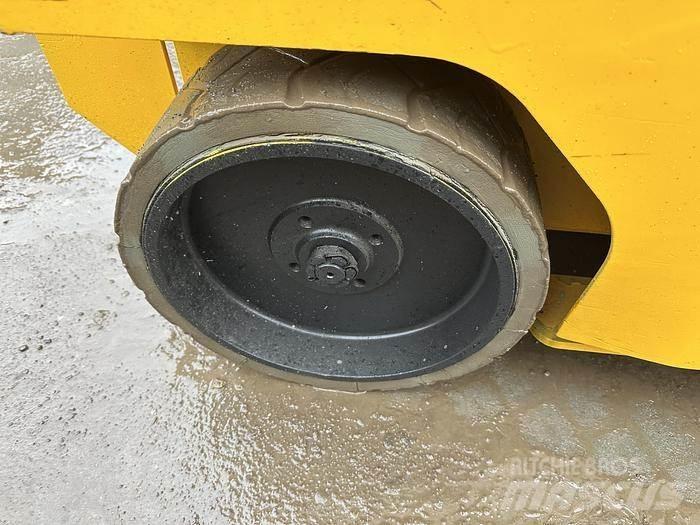 JCB S2632E Nůžková zvedací plošina