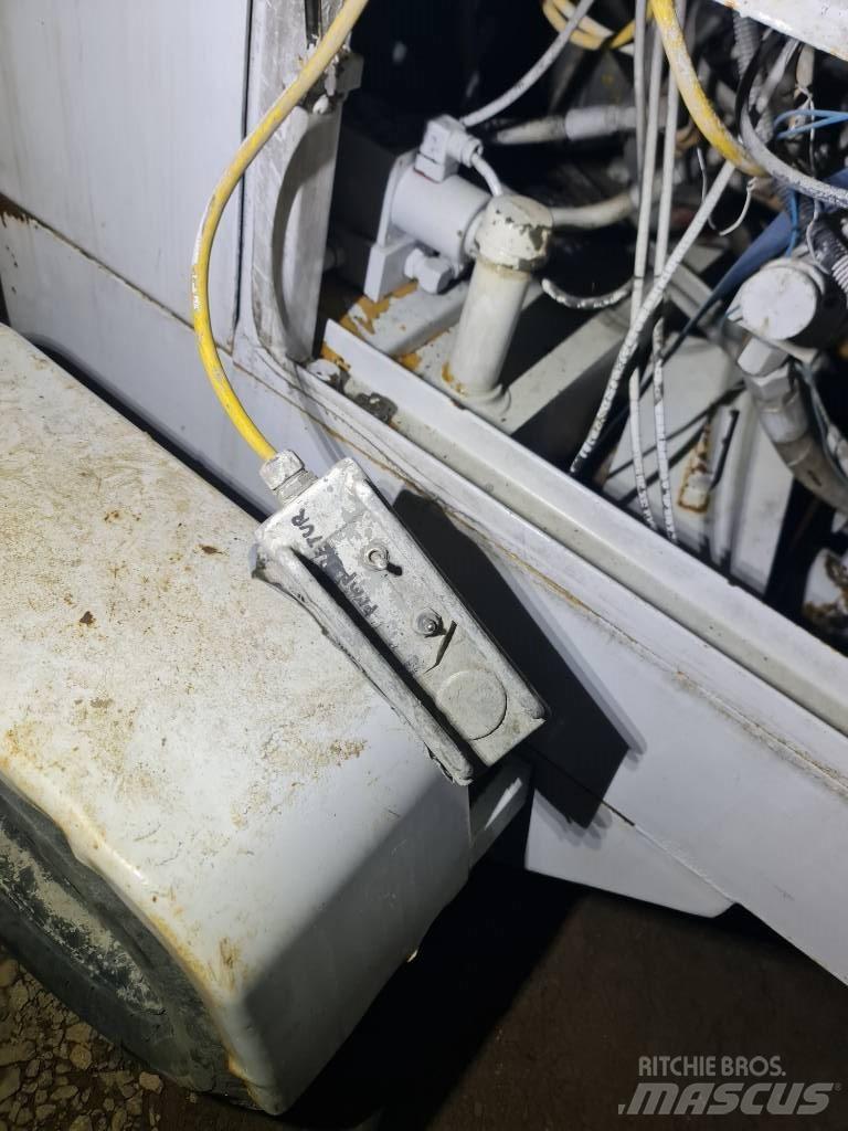  REED PUTZMEISTER M40 Nákladní auta s čerpadly betonu