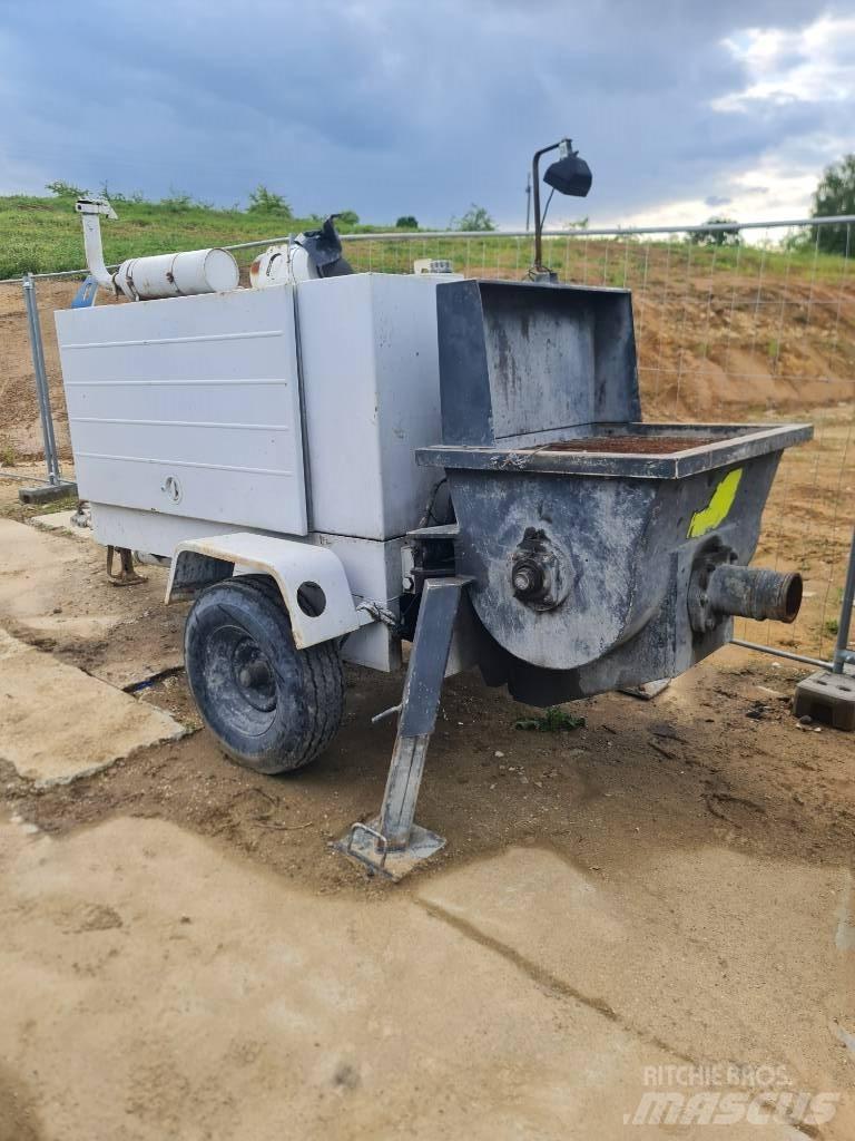  REED PUTZMEISTER M40 Nákladní auta s čerpadly betonu