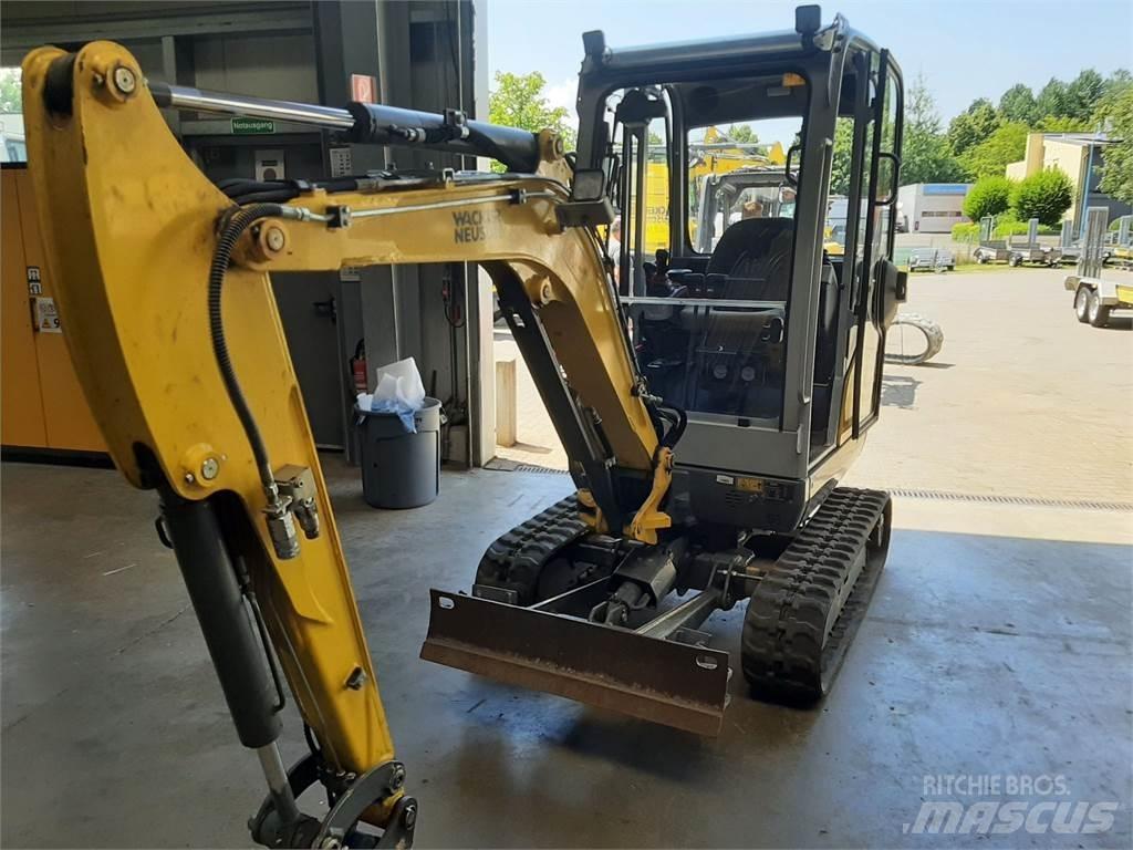 Wacker Neuson ET20 Pásová rýpadla
