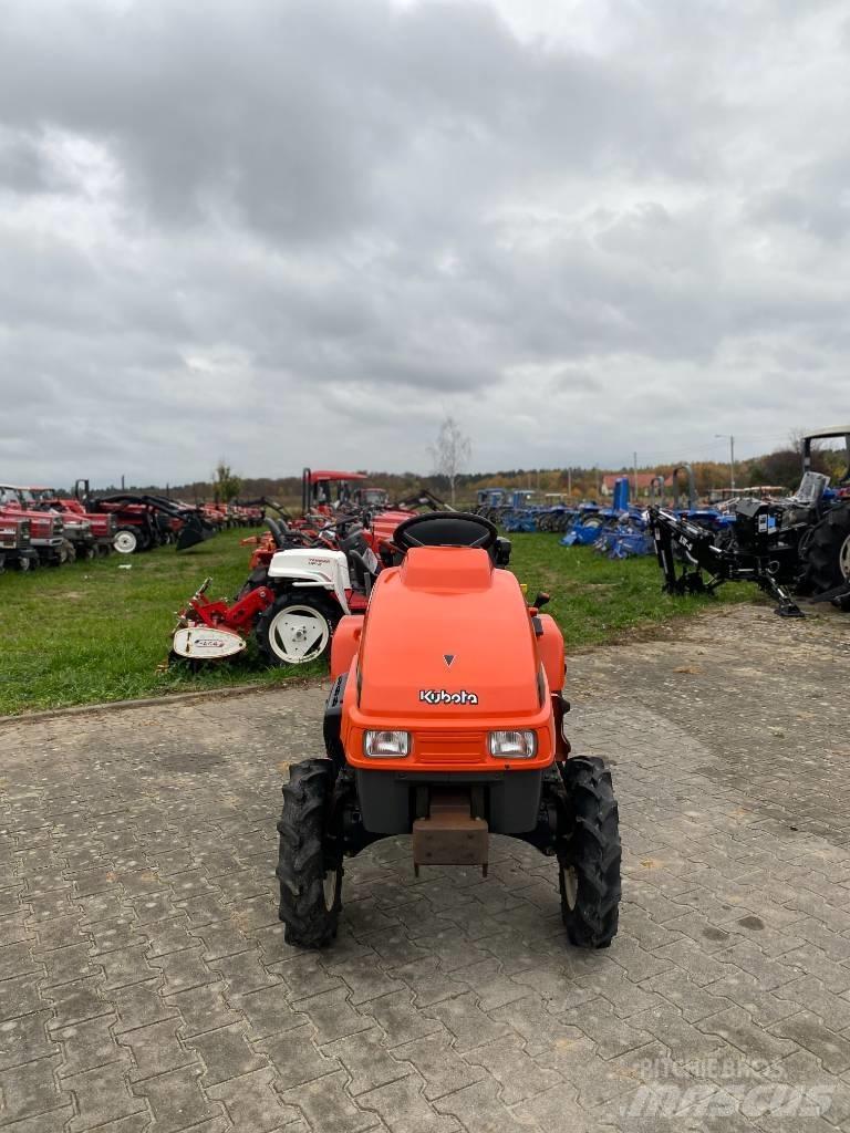 Kubota Aste A30 Kompaktní traktory