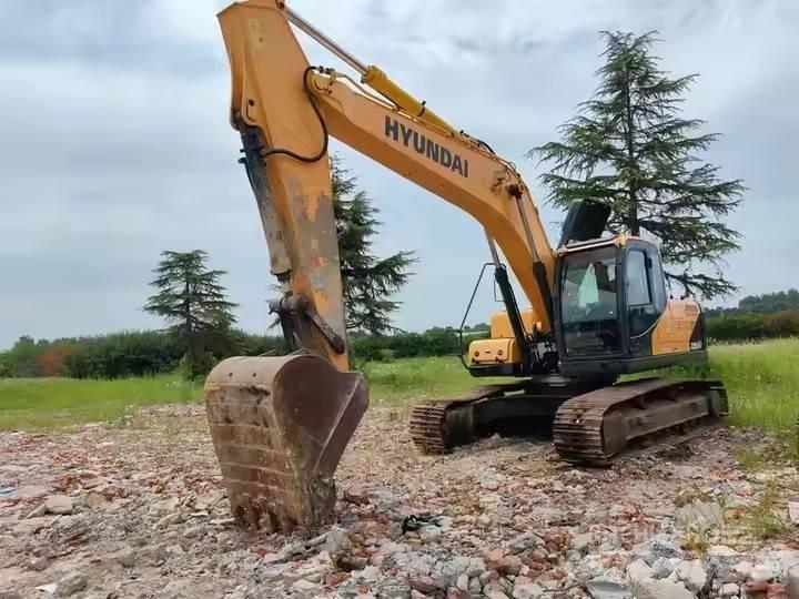 Hyundai 225LVS Pásová rýpadla