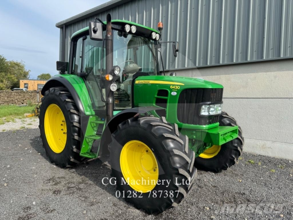 John Deere 6130 R Traktory