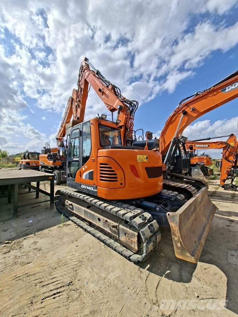 Doosan DX 140 LCR Pásová rýpadla