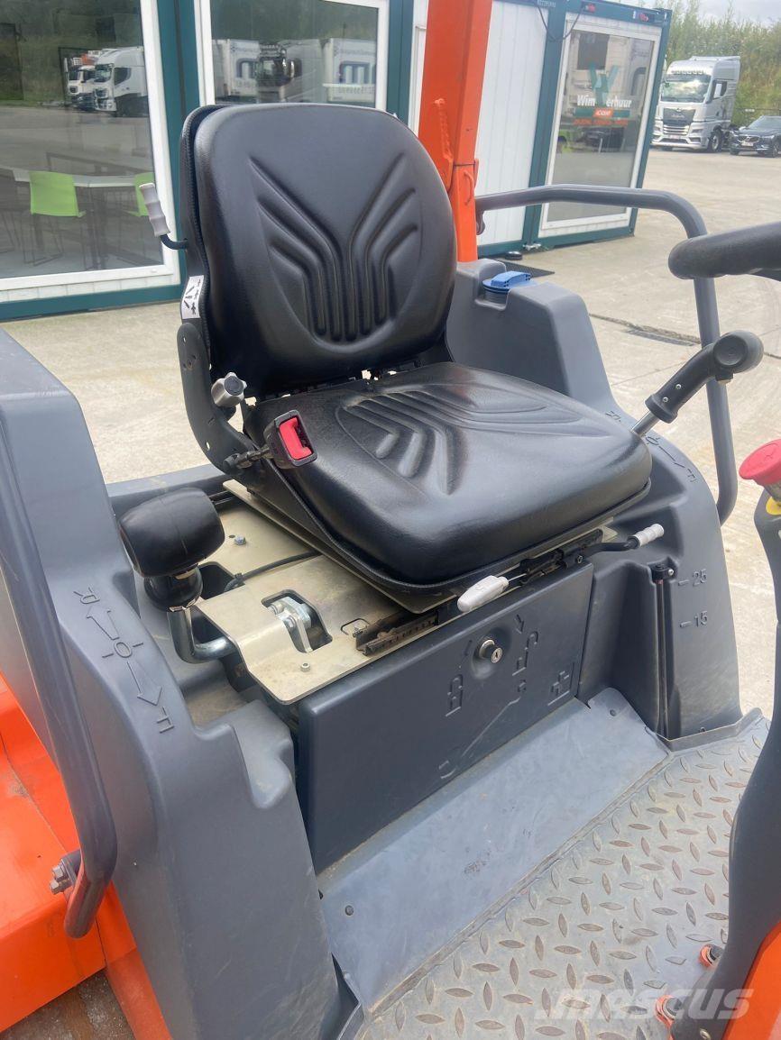 Hamm HD12VV (5986) Půdní kompaktory