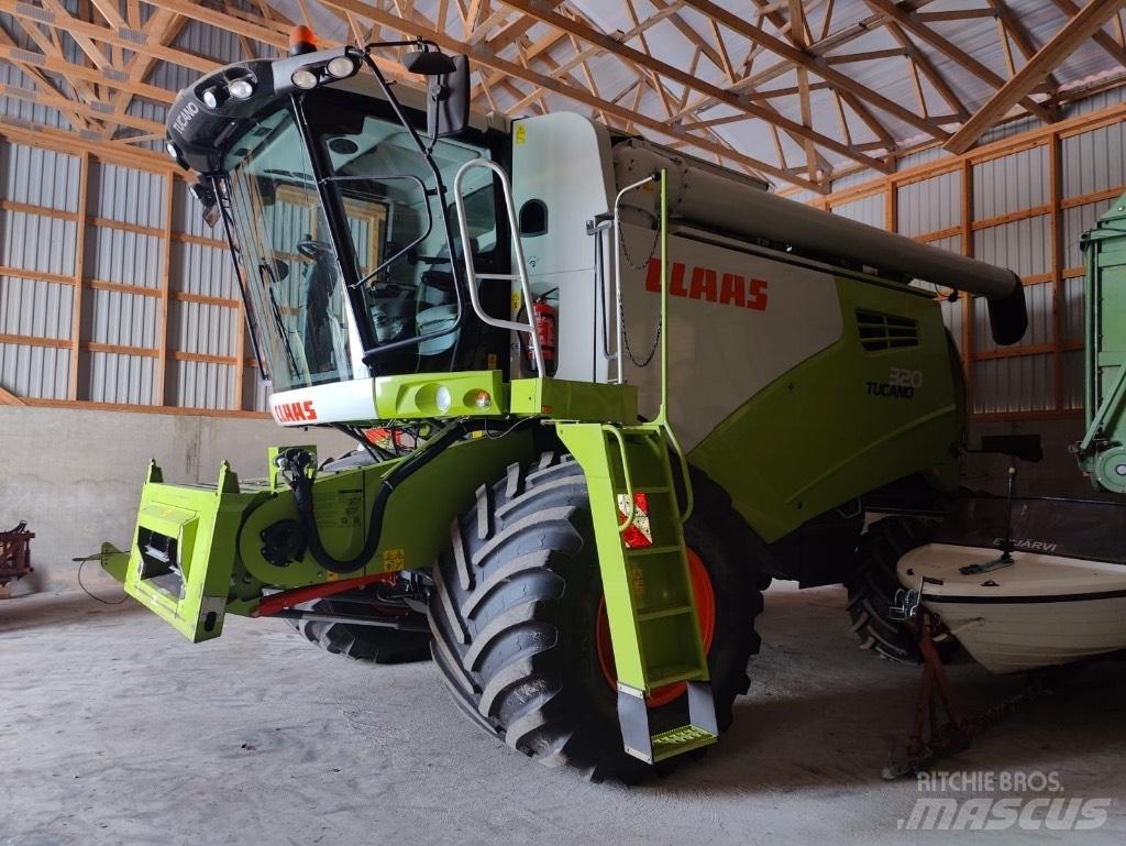 CLAAS Tucano 320 Sklízecí mlátičky