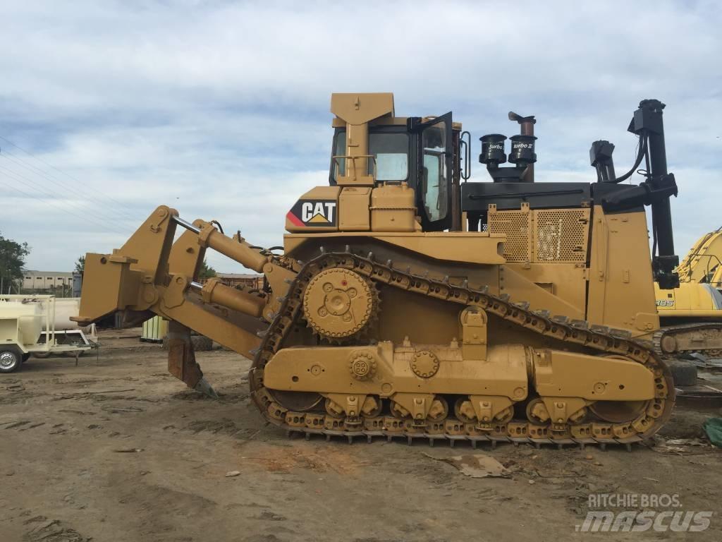 CAT D 9 L Pásové dozery