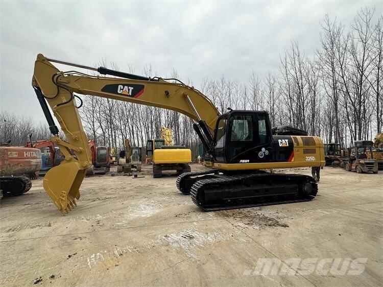 CAT 325D2 Pásová rýpadla