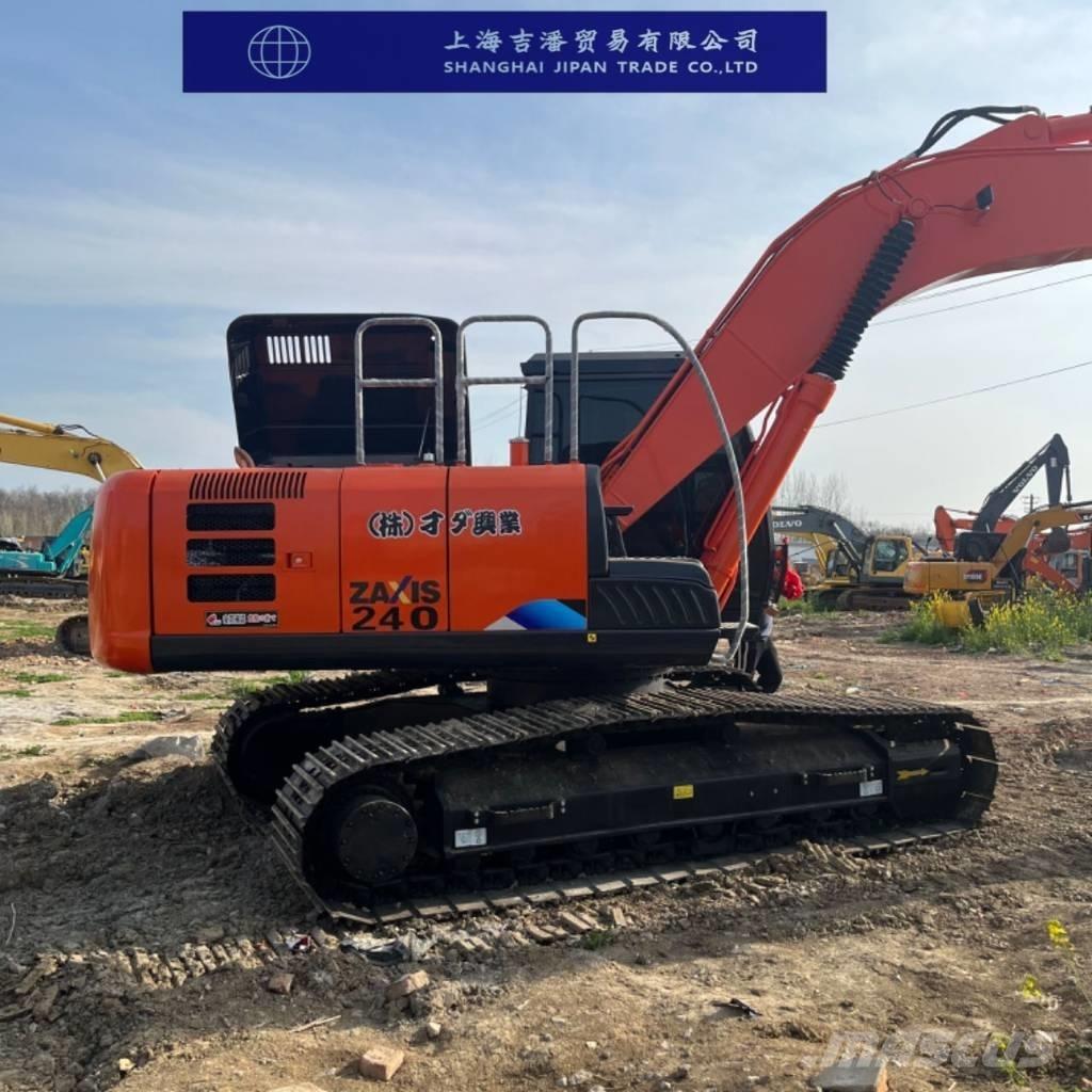 Hitachi ZX 240 Pásová rýpadla