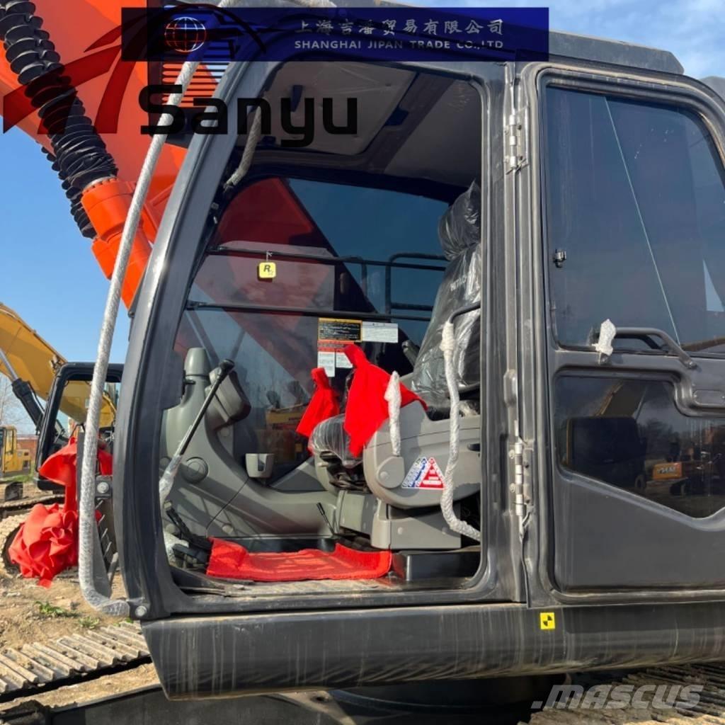 Hitachi ZX 240 Pásová rýpadla