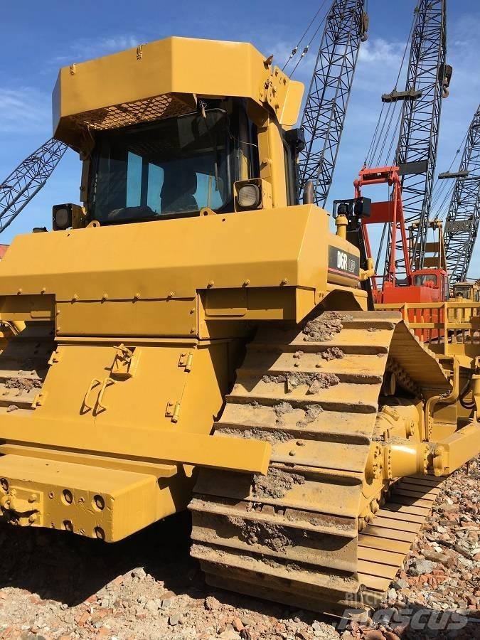 CAT D6R Pásové dozery