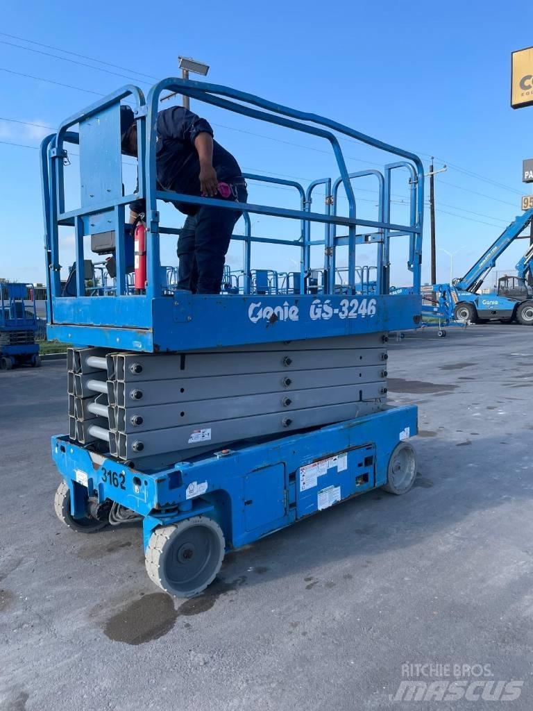 Genie GS 3246 Nůžková zvedací plošina