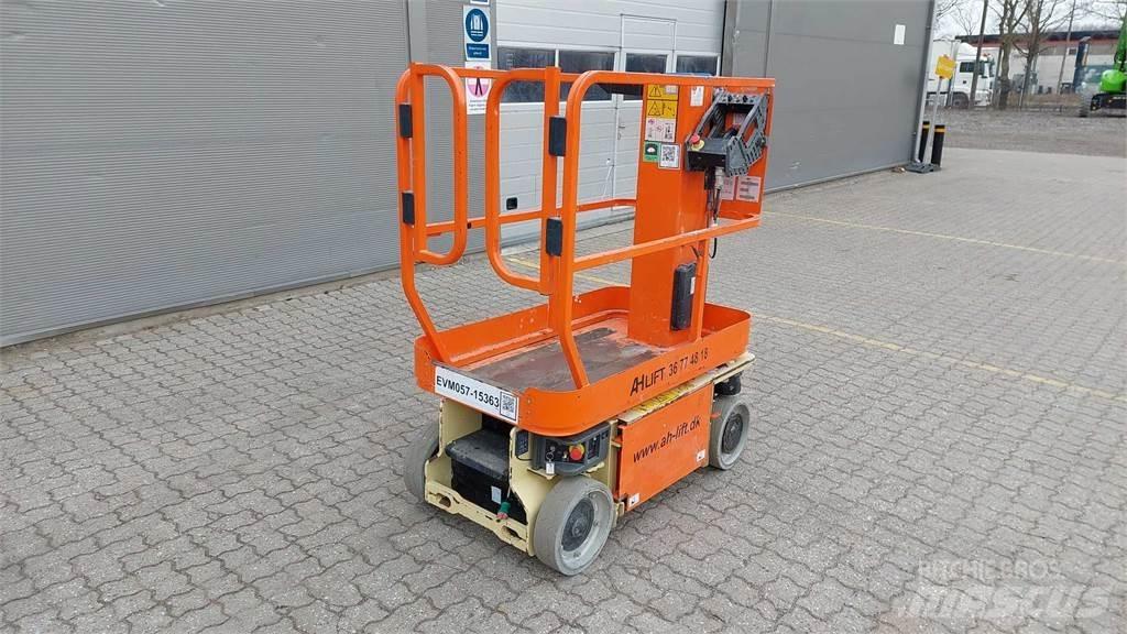 JLG 1230ES Další zvedače a plošiny