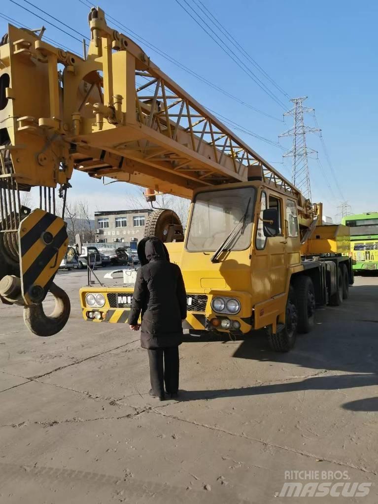Tadano TL 300 E Jeřáby pro těžký terén