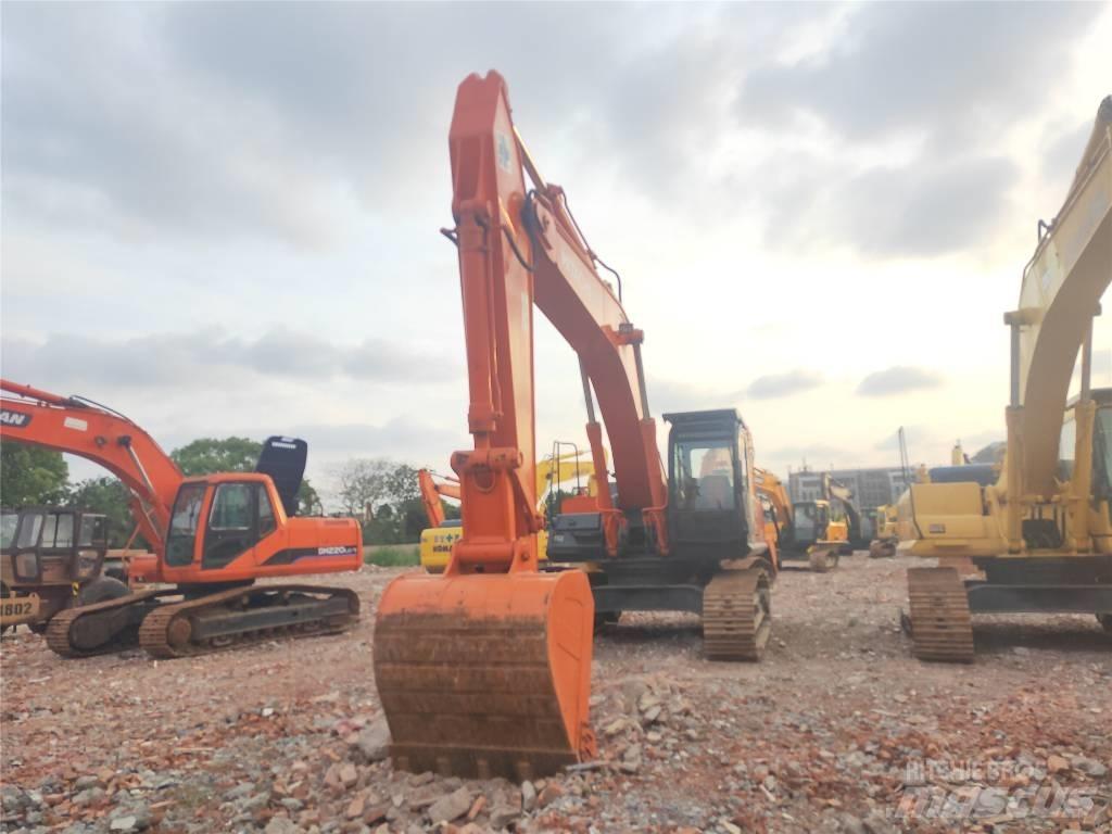 Hitachi ZX350H-3G Pásová rýpadla