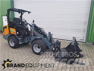 GiANT G2700E X-TRA Kolové nakladače