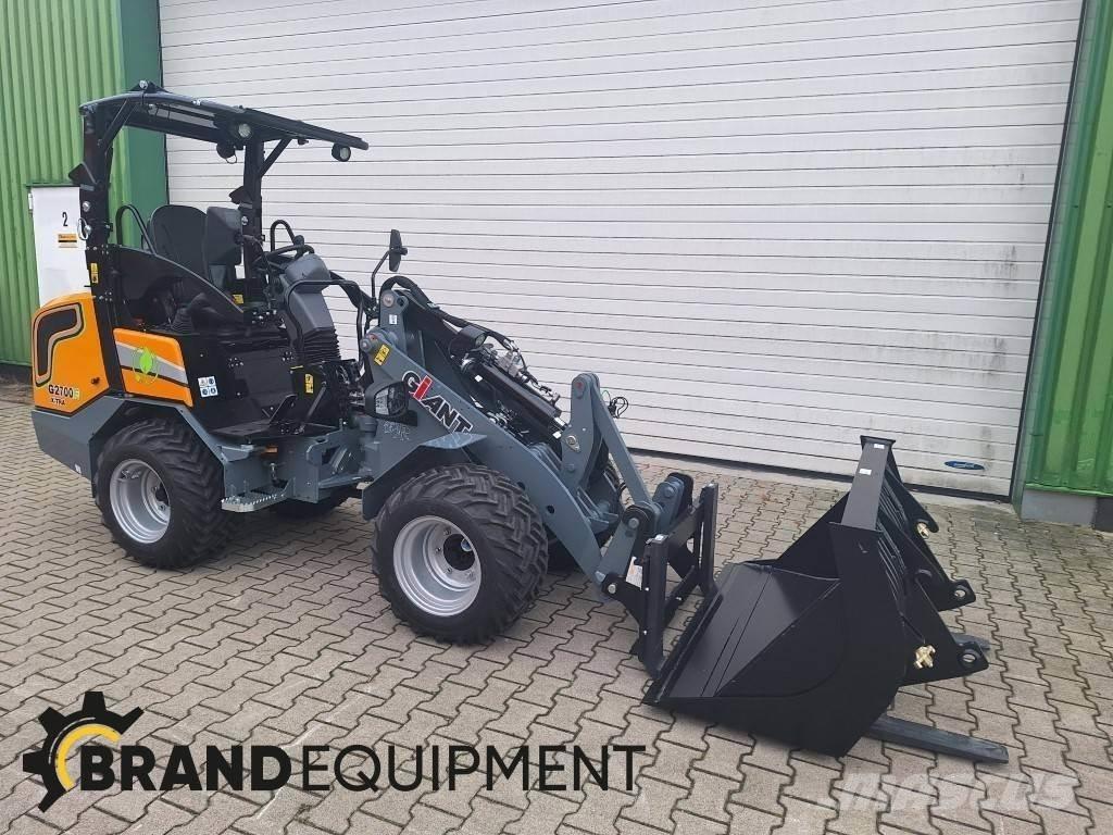 GiANT G2700E X-TRA Kolové nakladače