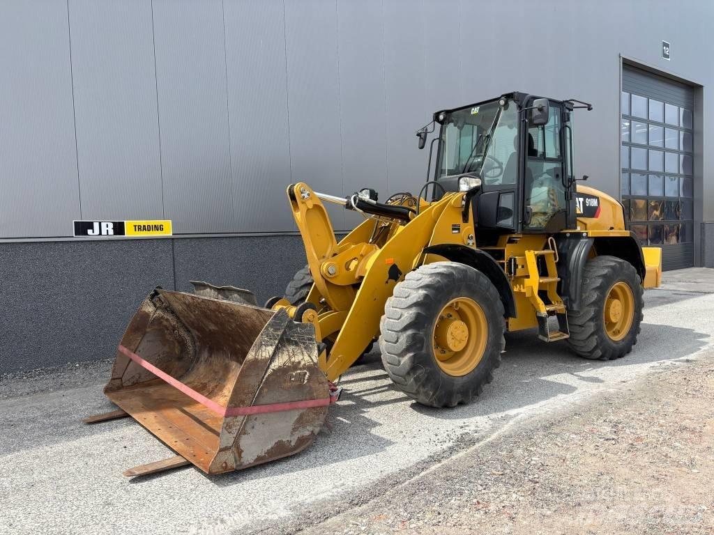 CAT 918 M Kolové nakladače