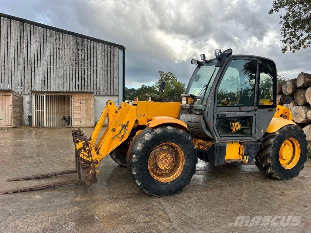 JCB 530-70 Teleskopické manipulátory