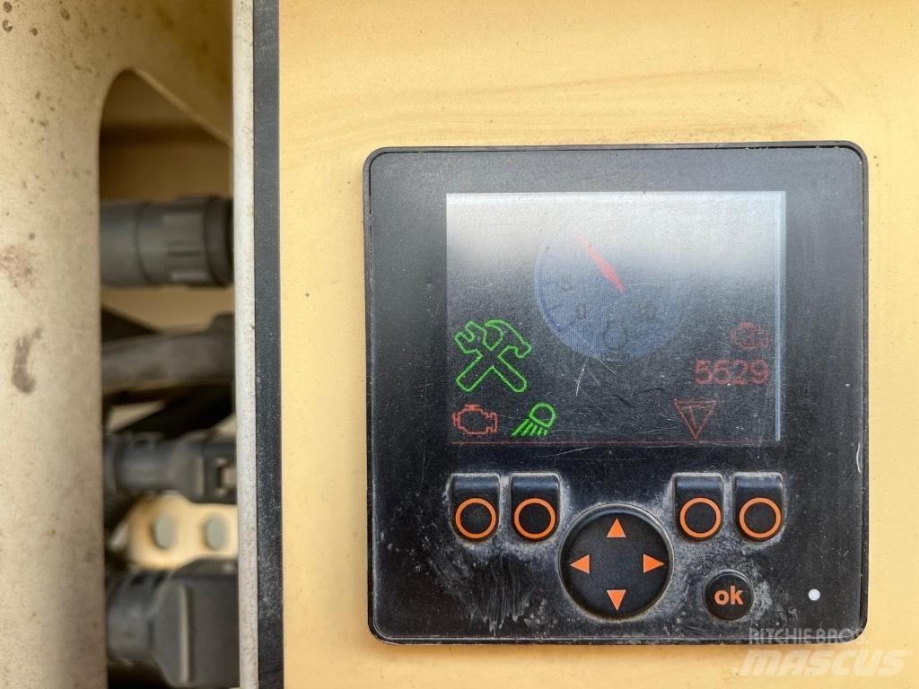 Sandvik QE 141 Mobilní třídiče