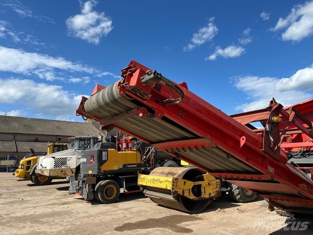 Sandvik QE 141 Mobilní třídiče