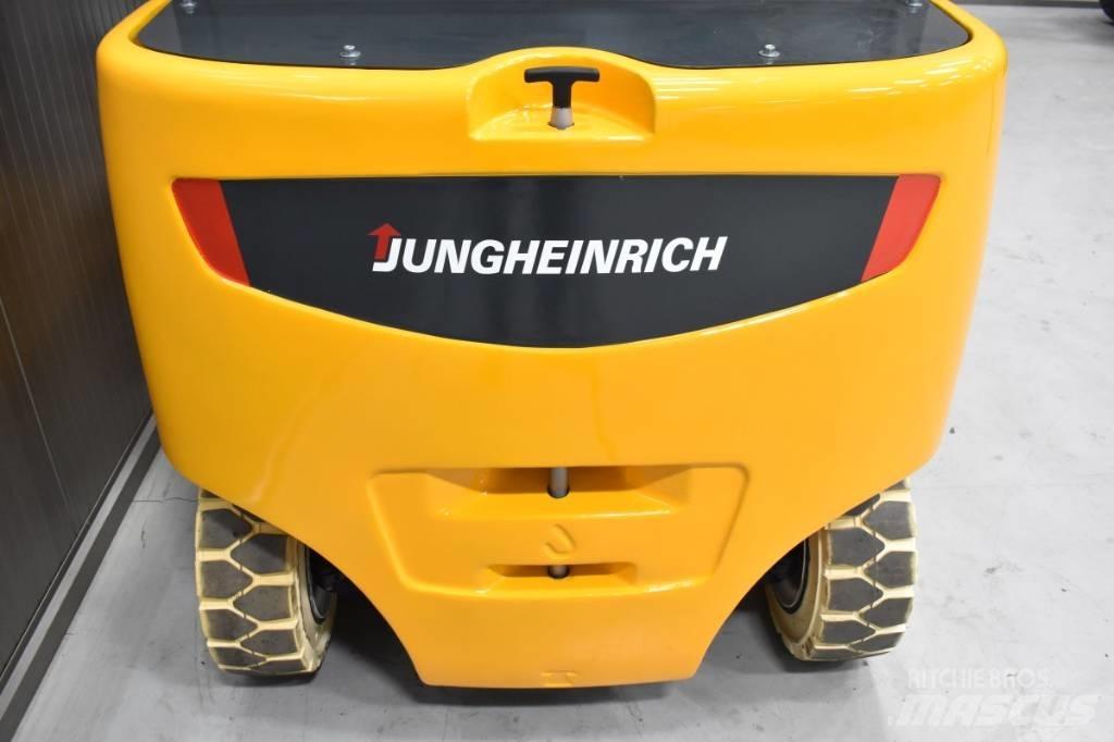 Jungheinrich EFG 430 Akumulátorové vozíky