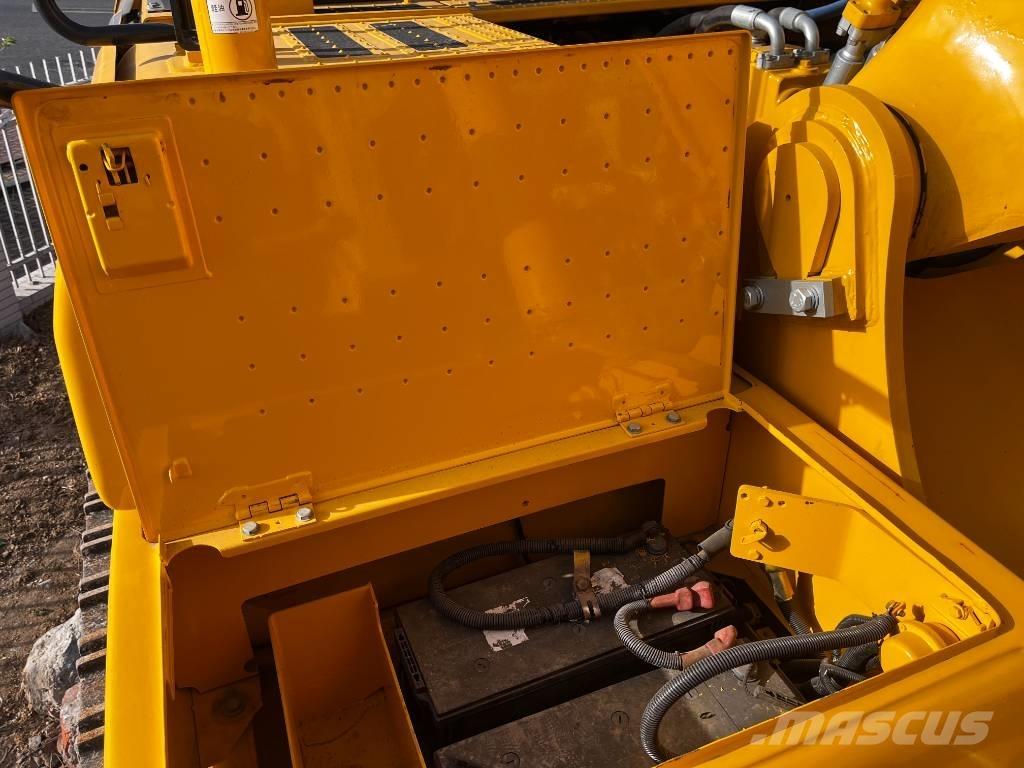 Komatsu 450 Pásová rýpadla
