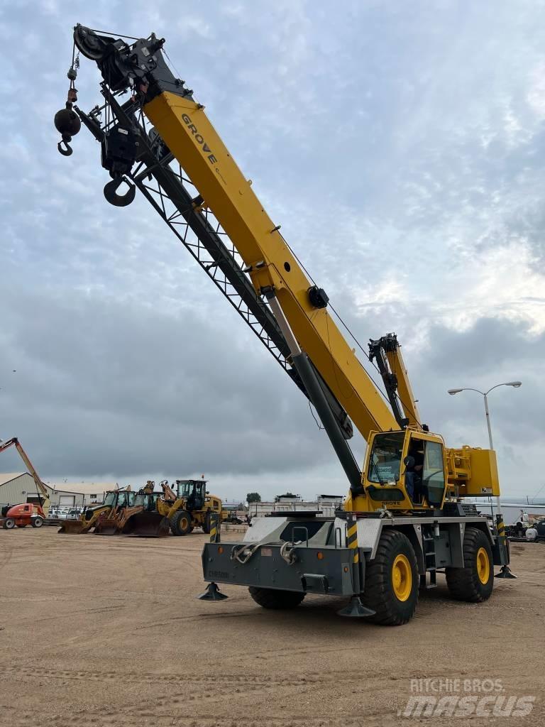 Grove GRT 8100 Jeřáby pro těžký terén