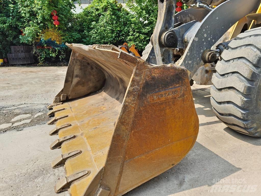 Volvo L 105 Kolové nakladače