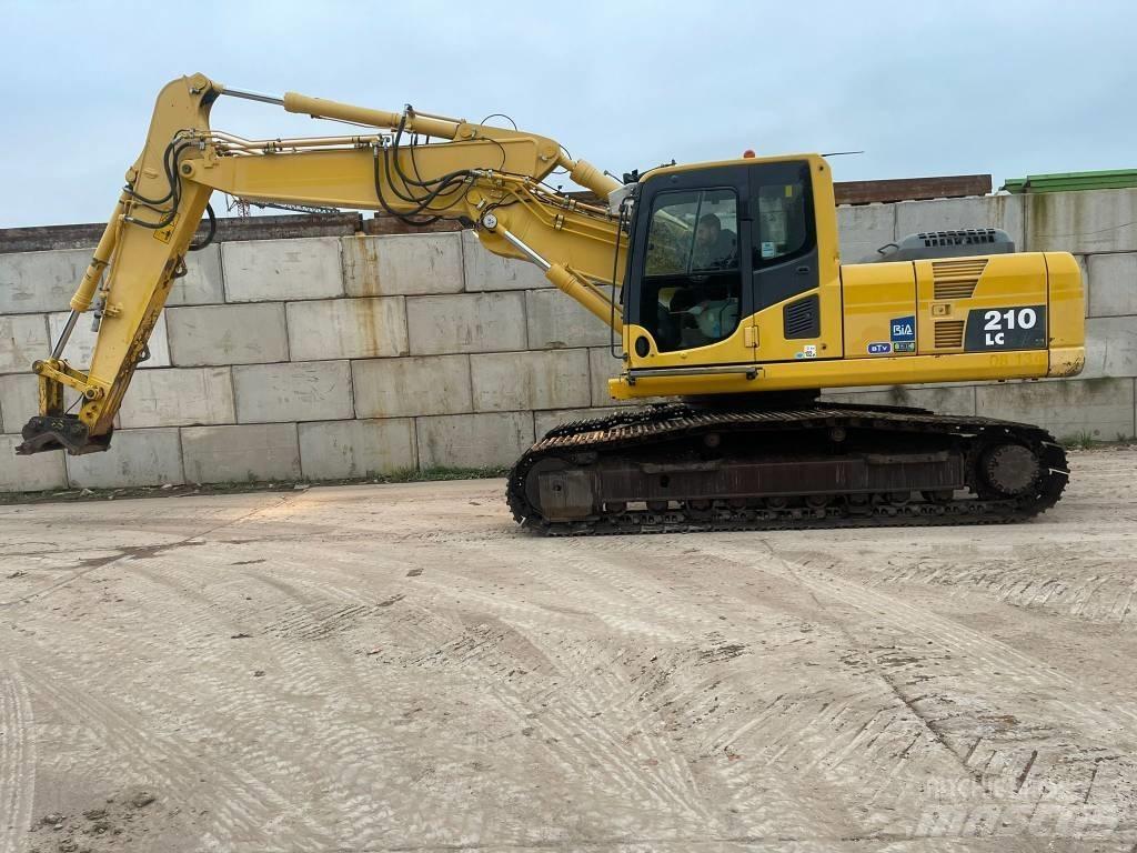 Komatsu PC 210 Pásová rýpadla